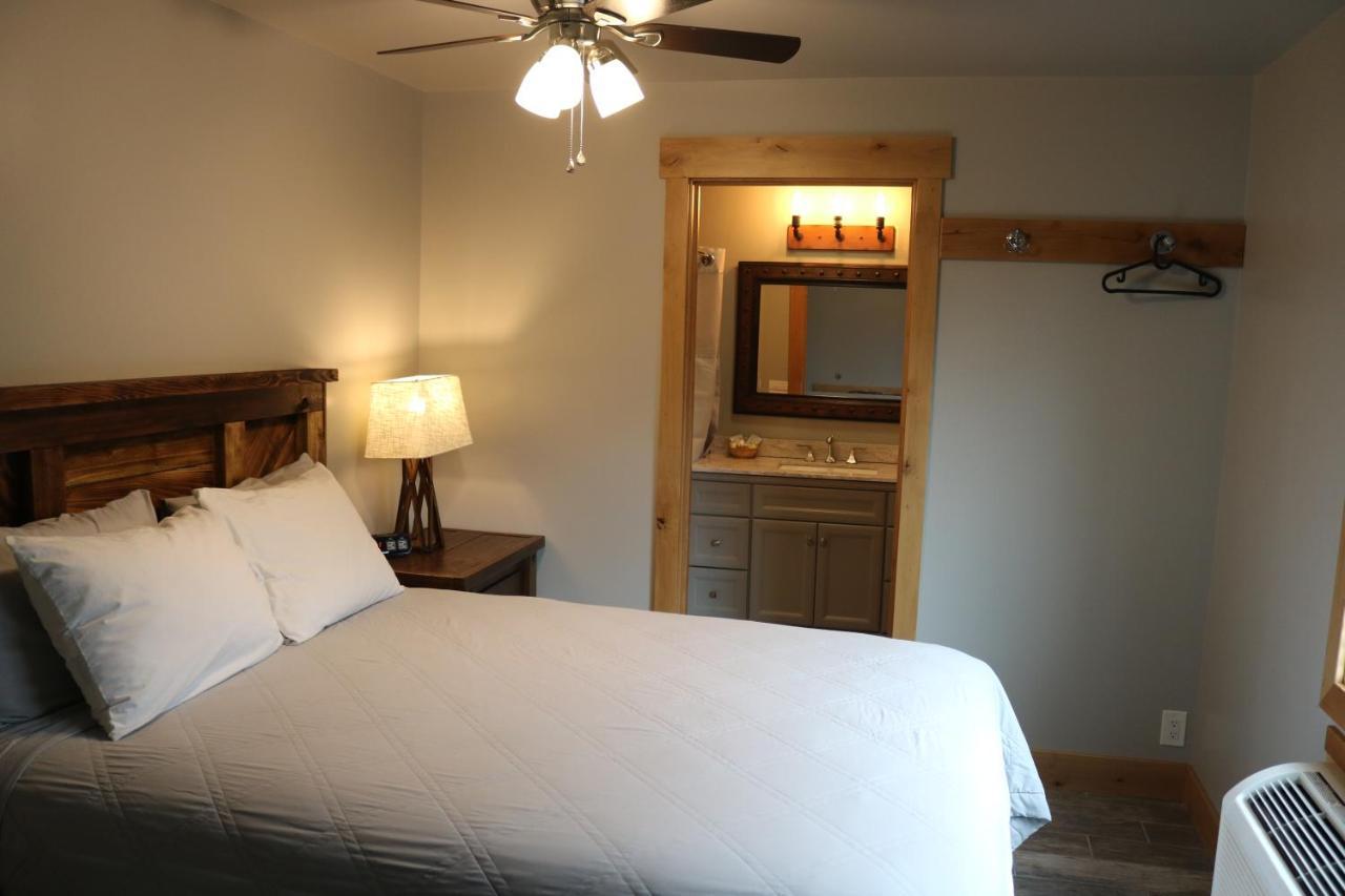 Columbine Inn (Adults Only) Estes Park Bagian luar foto