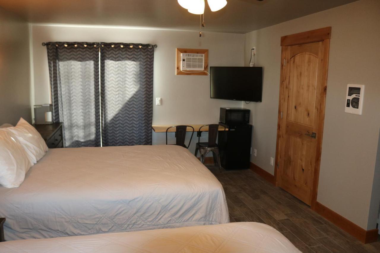 Columbine Inn (Adults Only) Estes Park Bagian luar foto