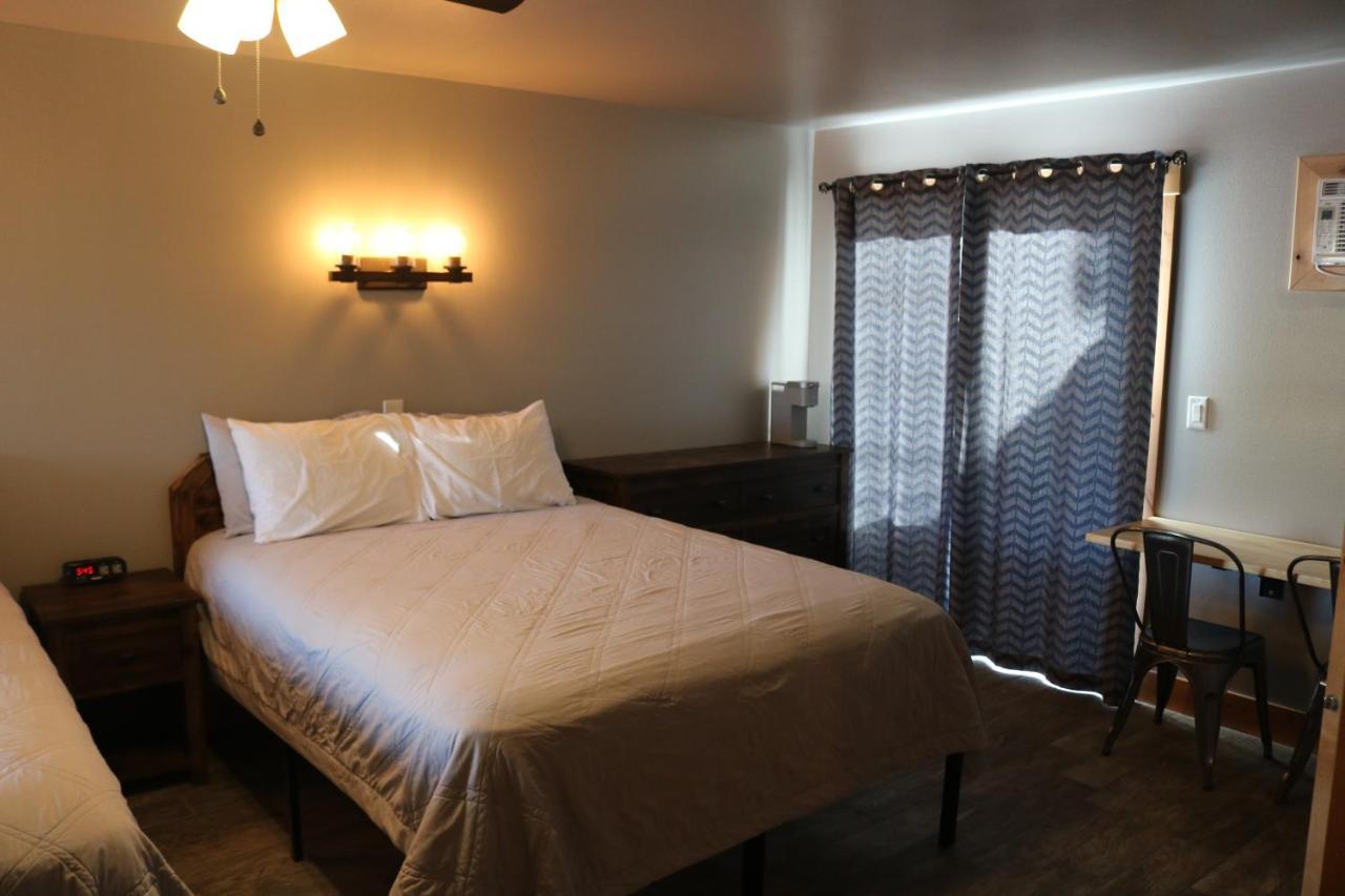 Columbine Inn (Adults Only) Estes Park Bagian luar foto